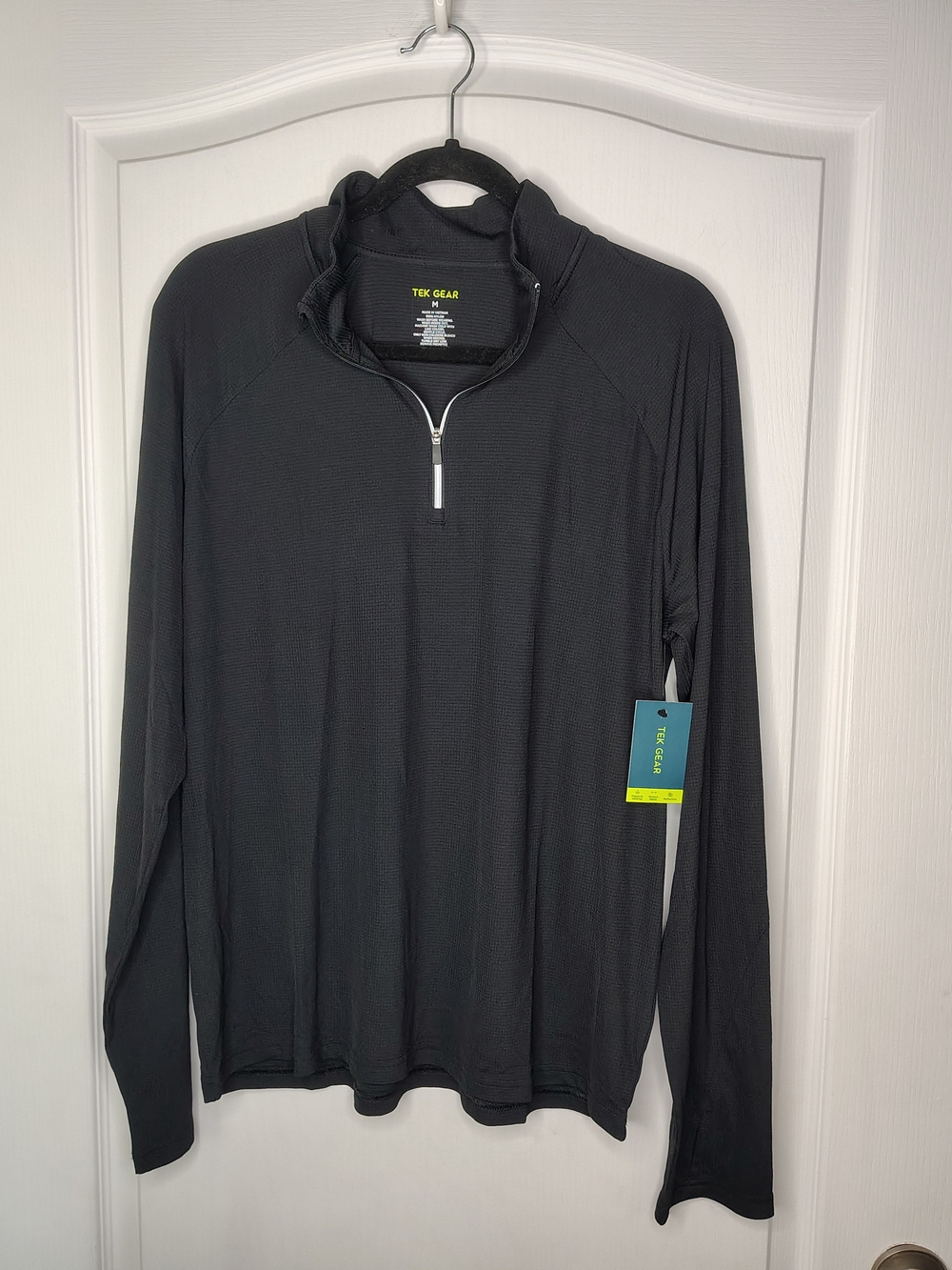 Tek Gear Men’s Black Quarter-Zip Performance Shirt